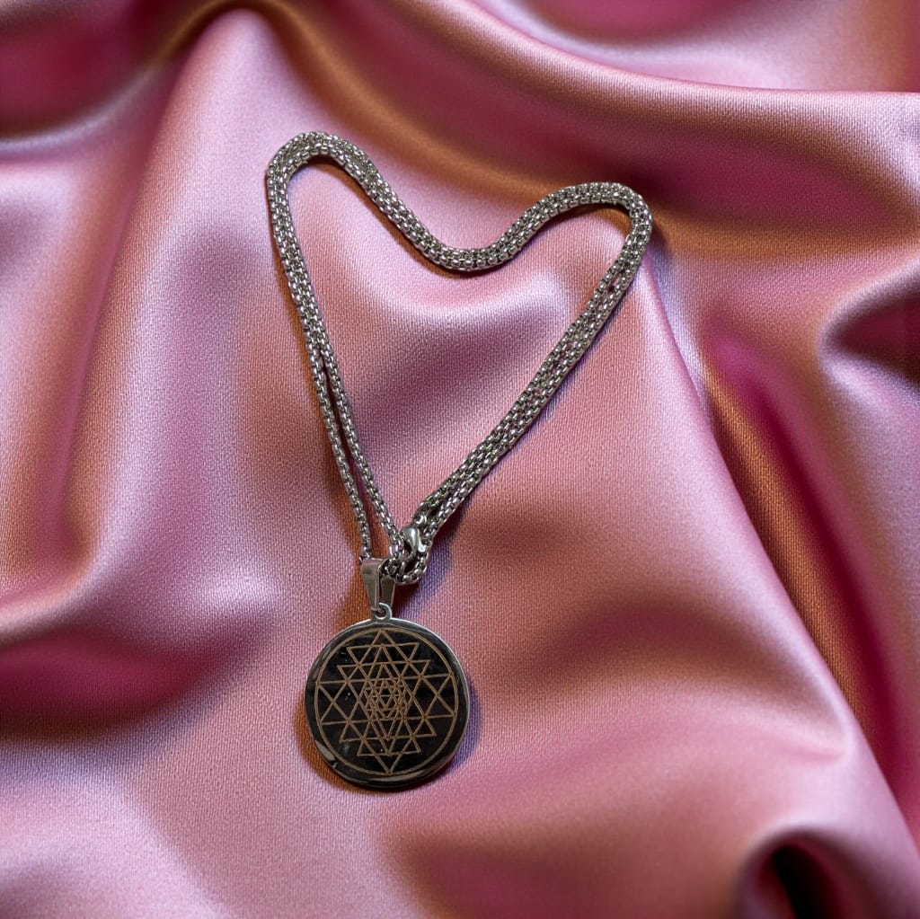 COLLANA "SCUDO INTERIORE"